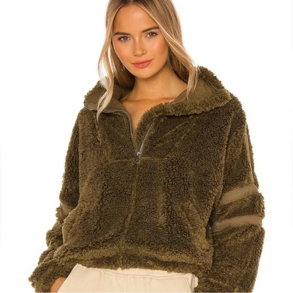 Free people pullover fleece in size small